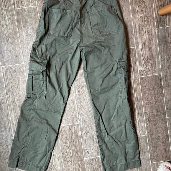 Abercrombie and Fitch relaxed cargo pants olive size 27/4 R - Picture 5 of 5